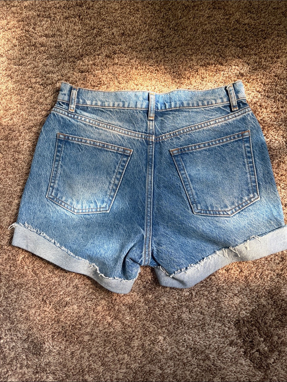 Reformation charlene cuffed shorts - Picture 3 of 6